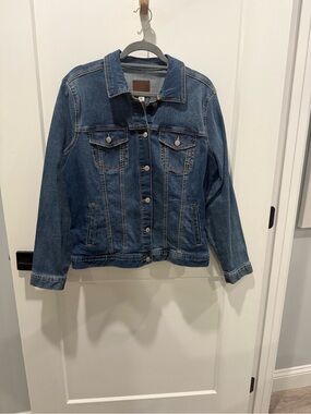 Maurices Women's Dark Blue Denim Jean Jacket XL
